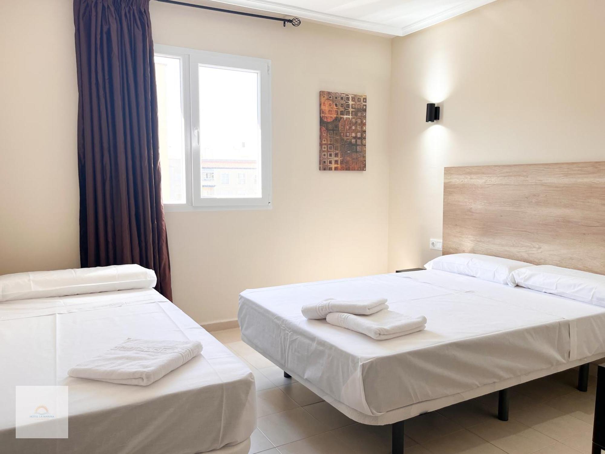 Hotel La Marina Elche ลามารีนา ภายนอก รูปภาพ