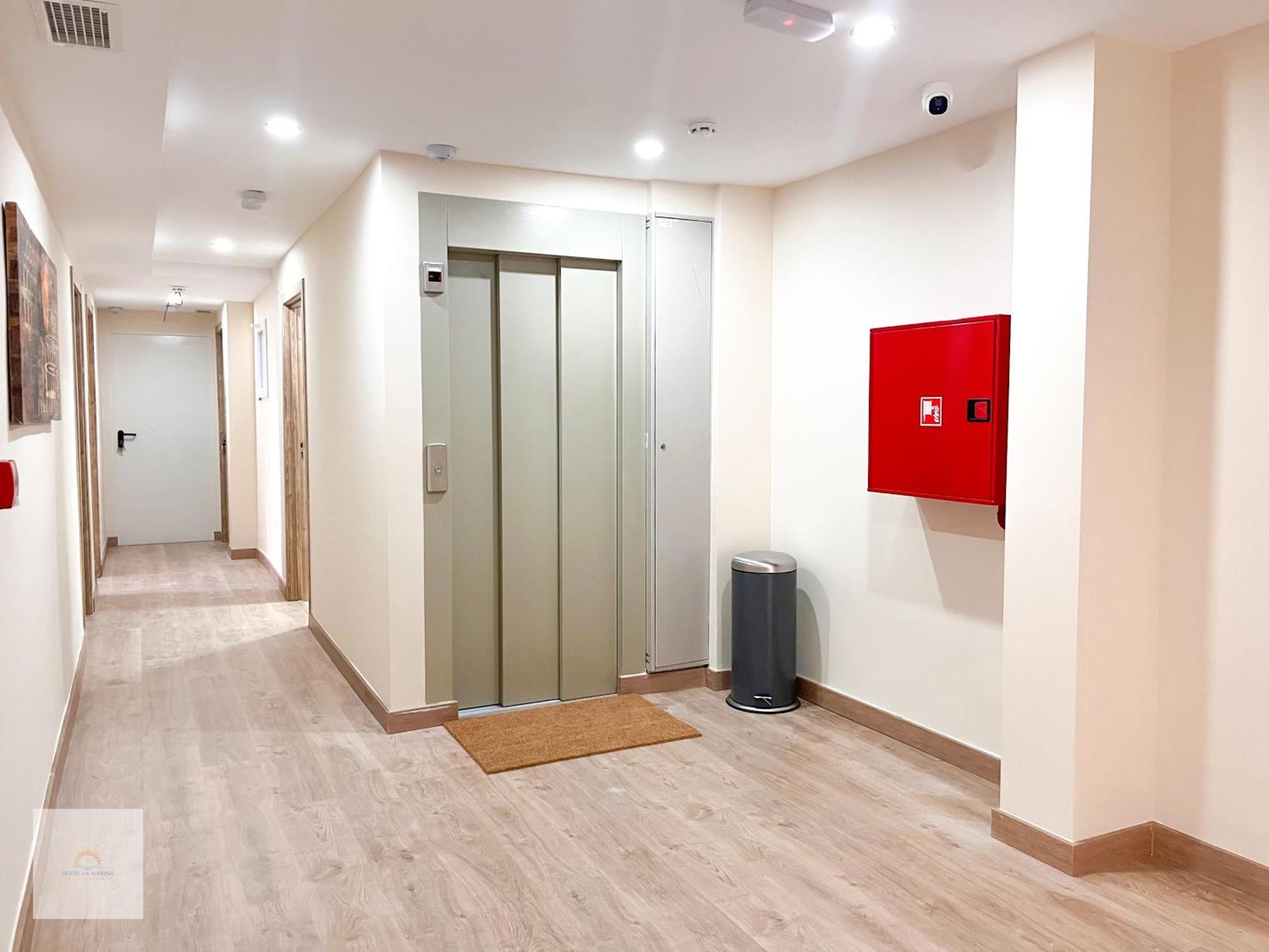 Hotel La Marina Elche ลามารีนา ภายนอก รูปภาพ