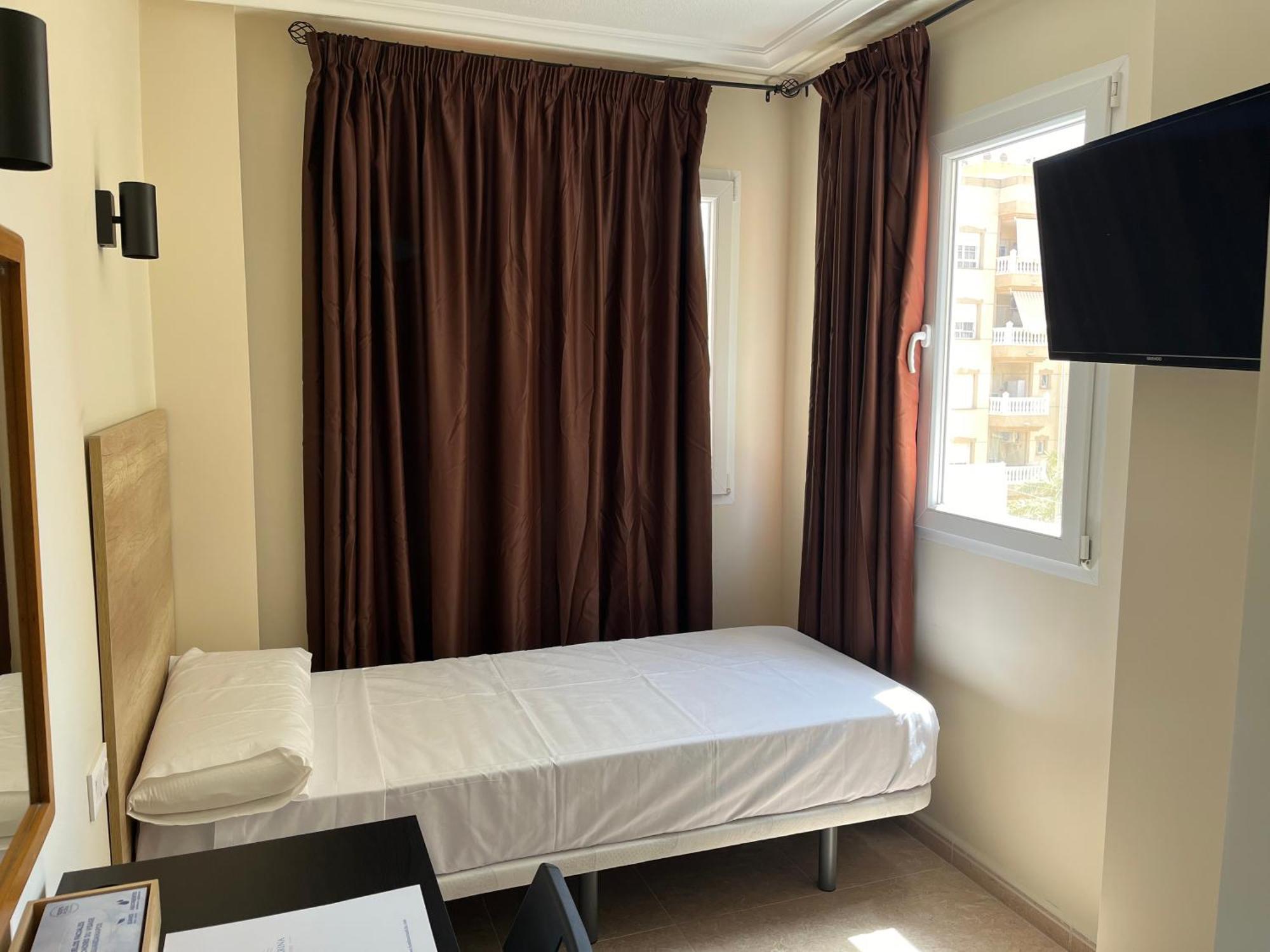 Hotel La Marina Elche ลามารีนา ภายนอก รูปภาพ